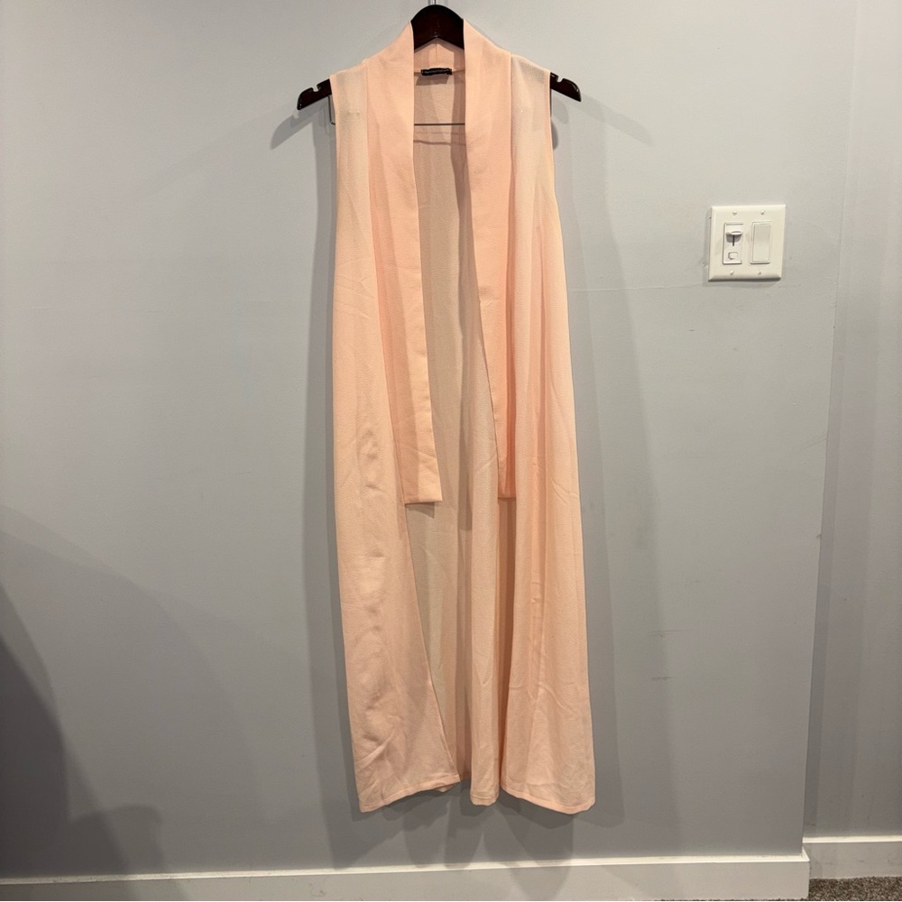 Elegant Peach Sleeveless Duster